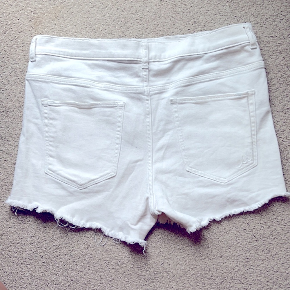 Express White Distressed High Rise Short - Picture 2 of 2